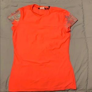 NWOT Oakley women’s small rash guard